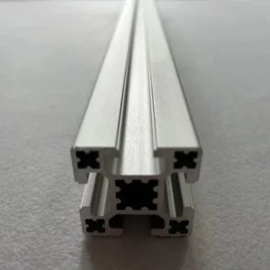 铝型材工厂 提供定制工业型材 100%经过质量认证