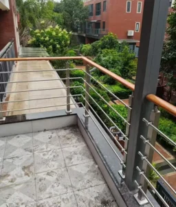201/304 Custom Design Traditional Stainless Steel Pillar Covers Railing for Indoor Use Mall Staircase Safety Rust Resistant Easy