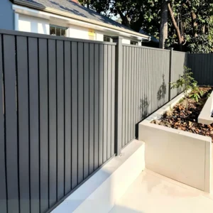 Aluminum Profile Customization Easy Installation Powder Coated Security Privacy Fence for Garden House Slat Panel