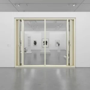 Art Gallery Curtain Wall with UV Protection Air Circulation Ventilation Modern Glass Design for Mall & Villa Use