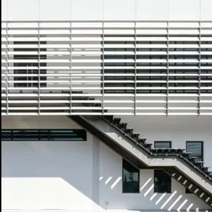 Decorative Outdoor Facade Ventilation Curtain Wall Shading System Waterproof Heat Resistant Durable Aluminum Louver