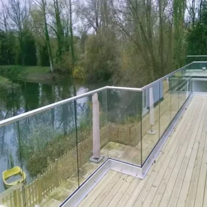 Outdoor Frameless Glass Balustrade Balcony Staircase 304 SS Handrail Aluminum U Channel Restaurant Bar Glass Railing