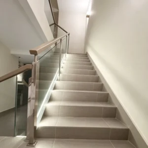 Stair Safety Glass Railing Complies with Building Safety Standards Fall Proof Suitable for Duplex Homes and Office Buildings