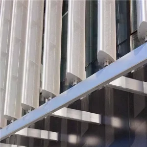 Vertical Modern Sunshade System UV Resistant Waterproof Heat Insulated Curtain Wall Exterior Building Aluminum Louver